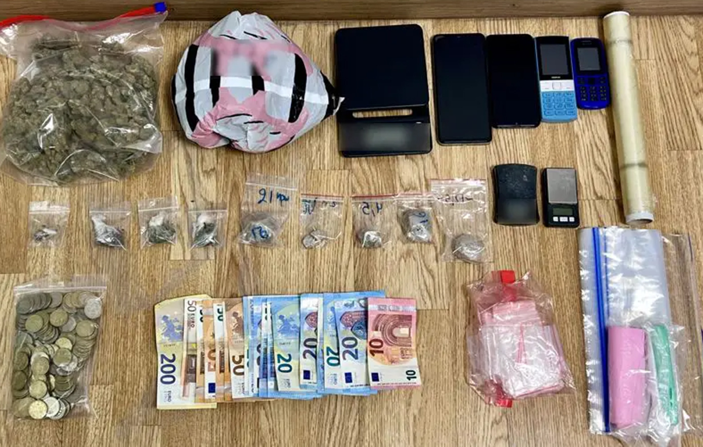 Εξάρθρωση κυκλώματος διακίνησης ηρωίνης, ακατέργαστης κάνναβης και μεθαδόνης σε Αθήνα και Βύρωνα – 35 άτομα κατηγορούνται