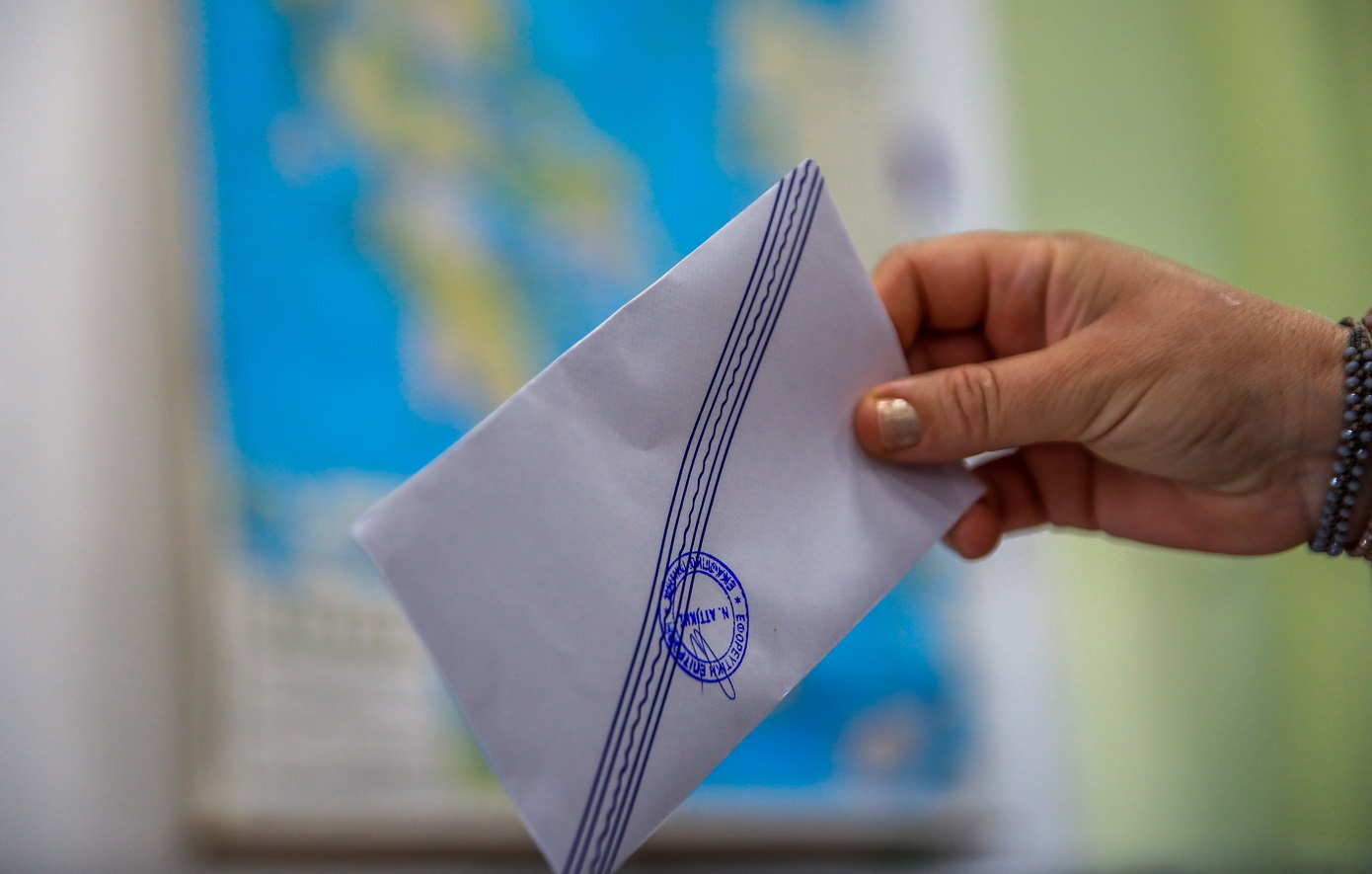 Έρευνα RealPolls: Η Νέα Δημοκρατία προηγείται με 16,7 μονάδες από το δεύτερο ΠΑΣΟΚ