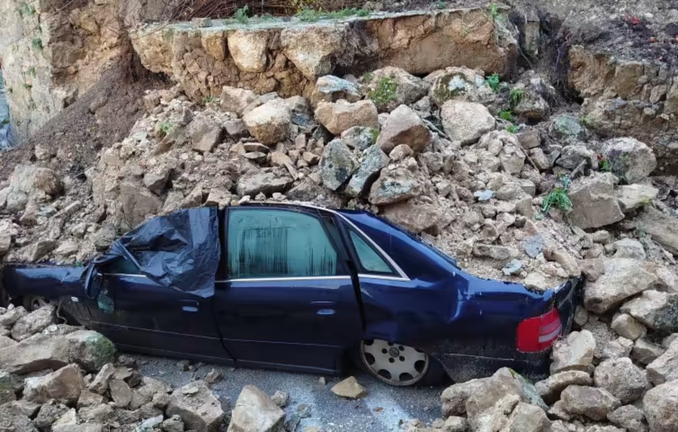 Μεγάλες καταστροφές από την κακοκαιρία σε Ήπειρο, Καστοριά και Κέρκυρα – Πλημμύρες, κατολισθήσεις και υπερχείλιση ποταμών