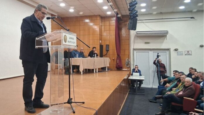 Ο δήμαρχος Φαρσάλων στηρίζει τους αγρότες