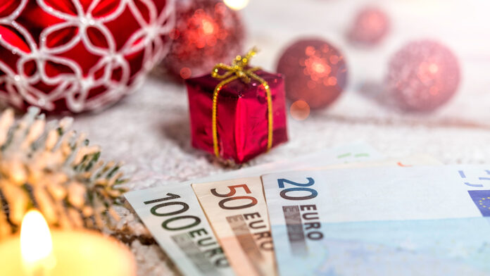 Πότε θα πληρωθούν το δώρο Χριστουγέννων και οι συντάξεις Δεκεμβρίου