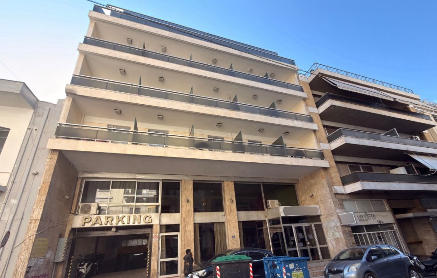 «Ποτέ δεν είδα γυναίκα 40 κιλά» – Αποκαλύψεις για το κλειστό γηροκομείο στην Κυψέλη