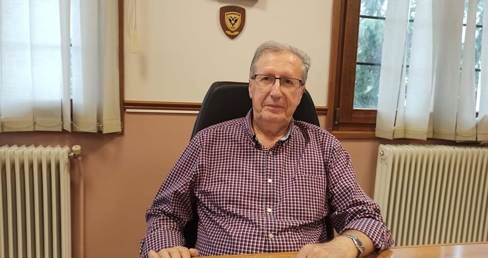 Δήμαρχος Νεστορίου: «Τεράστιες ζημιές και καταστροφές – Οι πολίτες να αποφεύγουν κινήσεις κοντά σε ποτάμια και ρέματα.»