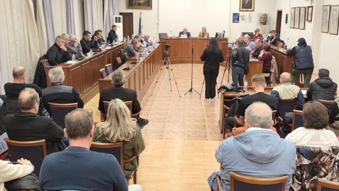 Δ.Σ. Γρεβενών: «Ενδυνάμωση των δομών υγείας και όχι αποδυνάμωση»