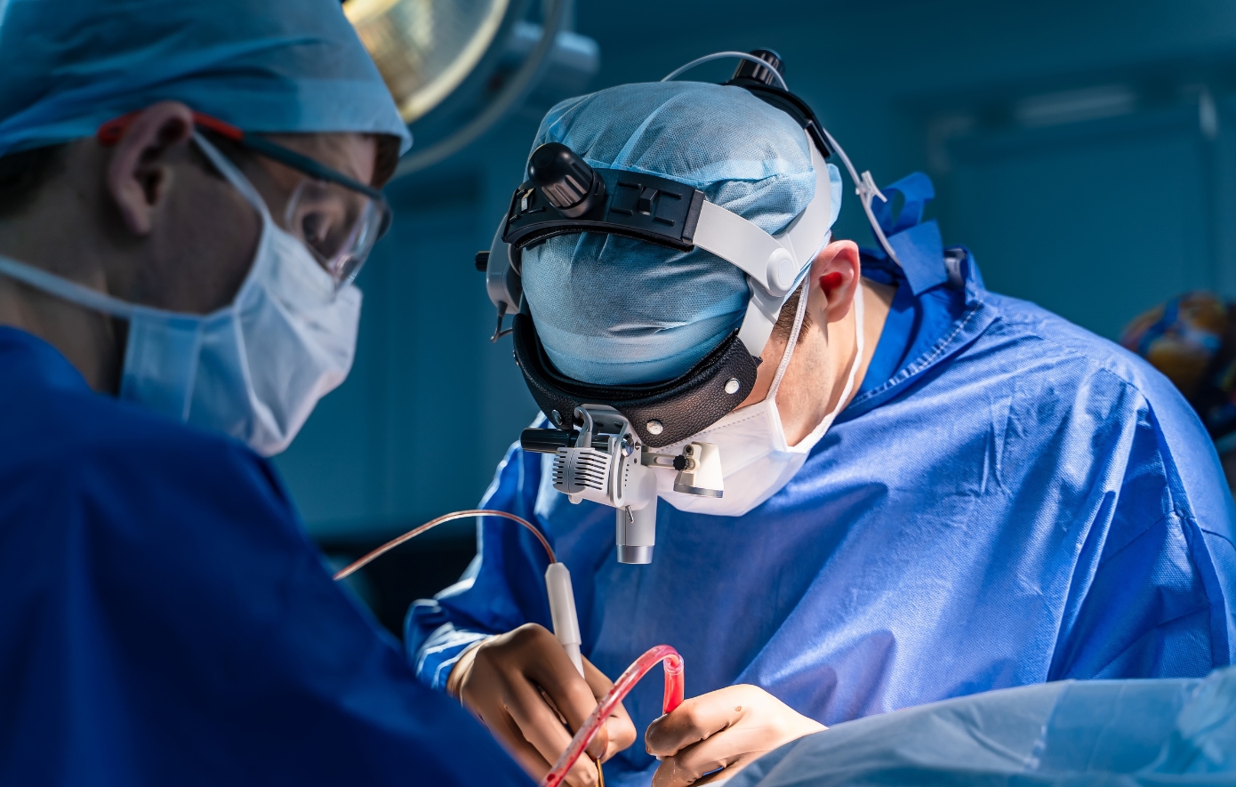 Πρωτοπορία: Τρία ρομποτικά χειρουργεία σε μία ημέρα στο Αρεταίειο Νοσοκομείο
