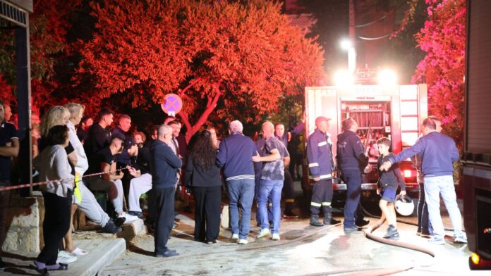 Το οικογενειακό δράμα και η φωτιά με δύο νεκρούς σε διαμέρισμα στην Κρήτη – Ανοιχτά όλα τα σενάρια