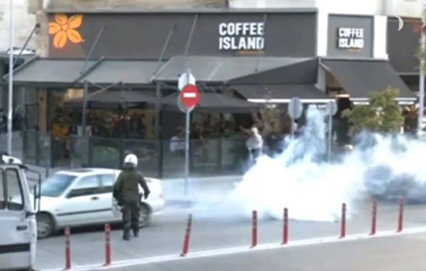 Κατηγορούνται οι δύο συλληφθέντες για τα επεισόδια πριν τη δίκη της δολοφονίας του Άλκη Καμπανού