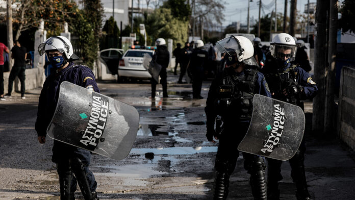 Από αύριο αρχίζει το πρόγραμμα αστυνόμευσης σε κοινότητες Ρομά – Συμμετοχή 473 αστυνομικών και ειδικών διαμεσολαβητών