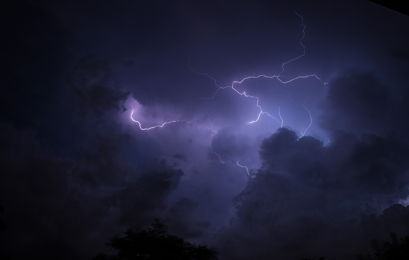 Κεραυνός έπεσε σε στρατόπεδο στο Μεσολόγγι – Στο νοσοκομείο τέσσερις στρατιώτες