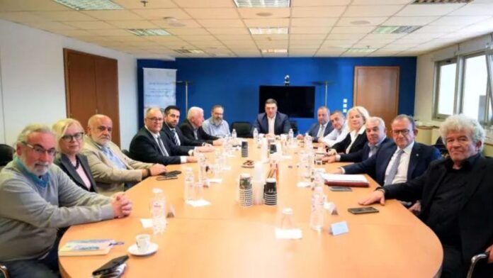 Σύσκεψη Κουρέτα-Μουτζούρη με Κικίλια για την ακτοπλοϊκή γραμμή Βόλου-Β. Αιγαίου