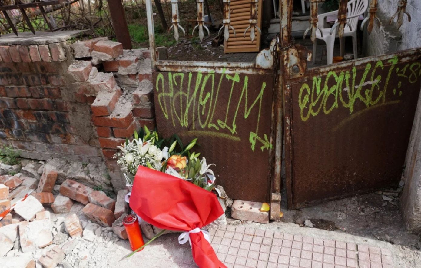 Αναστολή ποινών για τον θάνατο του 22χρονου φοιτητή από τη Λάρισα που καταπλακώθηκε από τοίχο – «Σήμερα ντράπηκε και η ντροπή», λέει ο πατέρας του