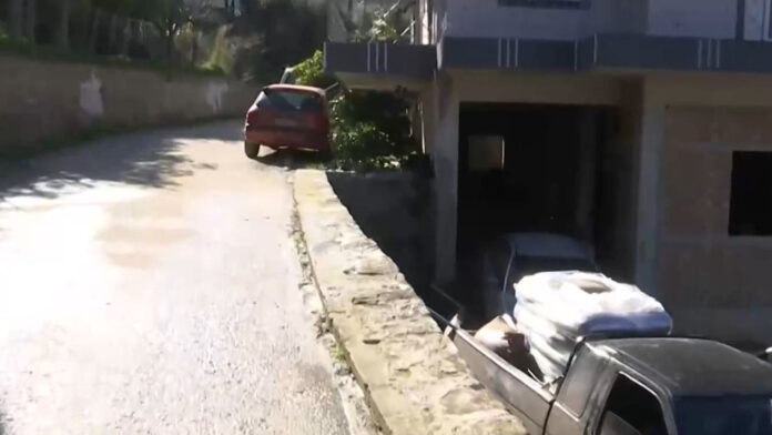 Τι κατέθεσε ο 25χρονος για το δυστύχημα με τον 3χρονο στην Αχαΐα – «Χτύπησε σε μπαλκόνι, ζαλίστηκε και έπεσε με τον μικρό στην αγκαλιά του»