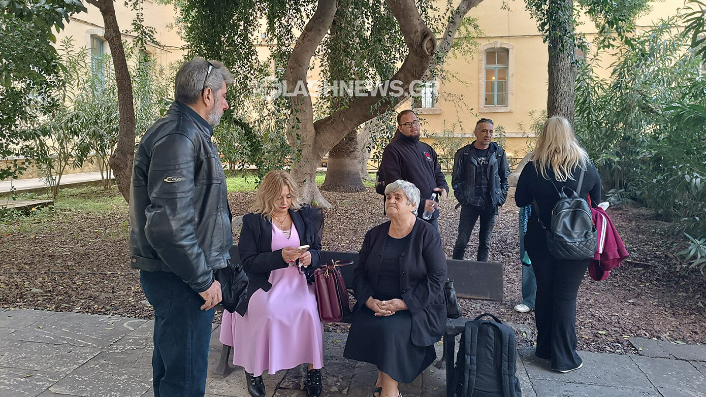 «Απαιτούμε δικαιοσύνη, να λήξει το μαρτύριο» – Ξεσπά η μητέρα του 38χρονου Μανώλη Αφράτη που έχασε τη ζωή του σε εργατικό δυστύχημα το 2020