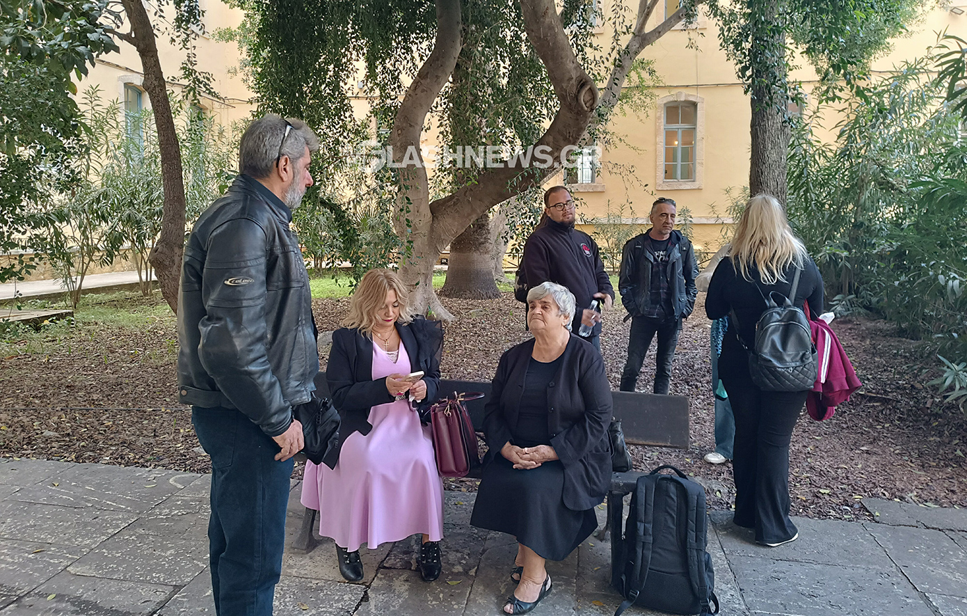 «Απαιτούμε δικαιοσύνη, να λήξει το μαρτύριο» – Ξεσπά η μητέρα του 38χρονου Μανώλη Αφράτη που έχασε τη ζωή του σε εργατικό δυστύχημα το 2020