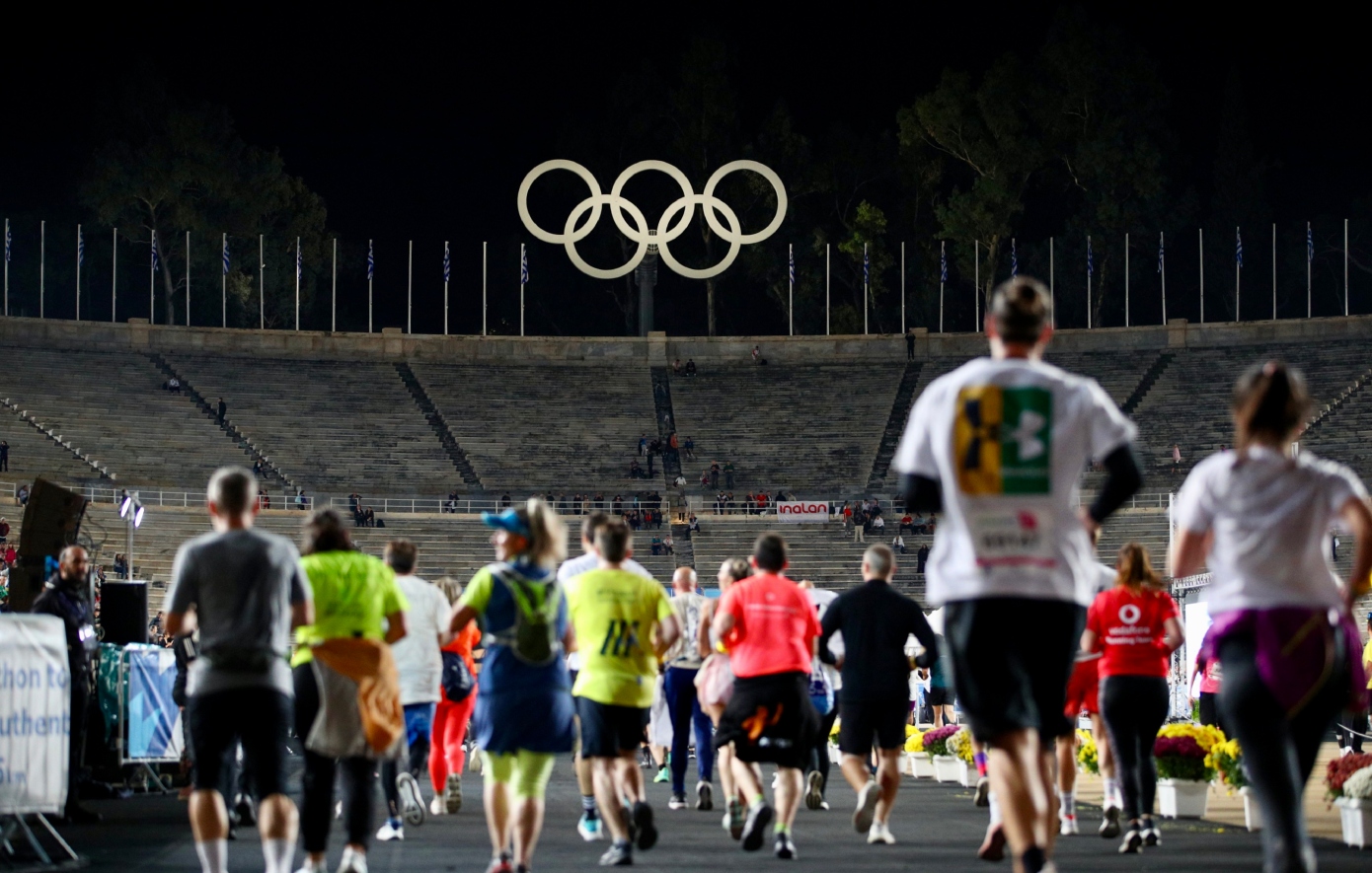 Καταργήθηκαν οι κυκλοφοριακοί περιορισμοί στο κέντρο της Αθήνας για τους αγώνες των 5 χιλιομέτρων