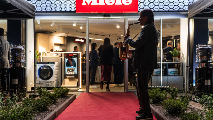 Η Miele εγκαινίασε το νέο Experience Center στο Ίλιον
