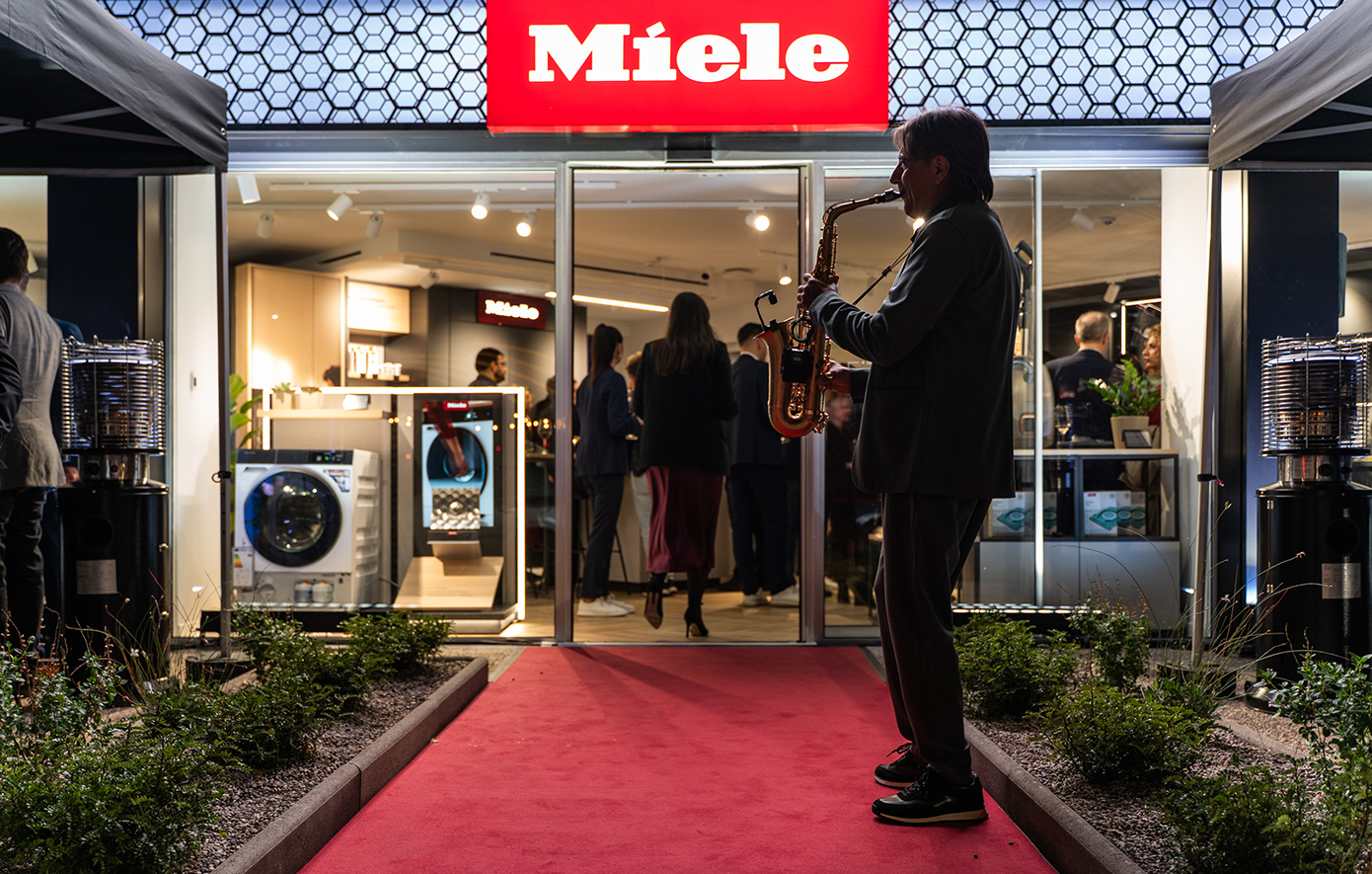Η Miele εγκαινίασε το νέο Experience Center στο Ίλιον