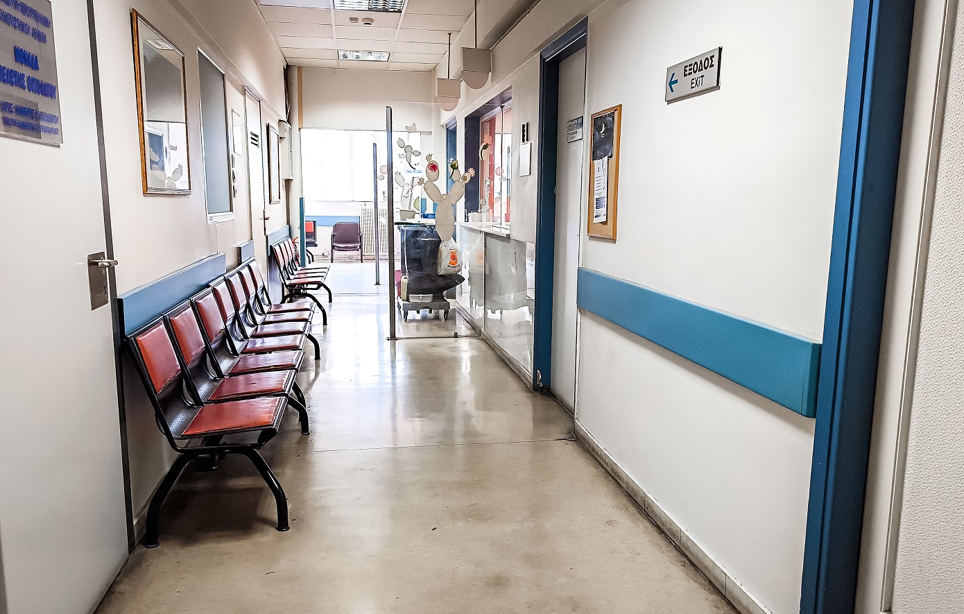 “Δεν αποδέχτηκε πρόκληση, ήταν από τα καλύτερα παιδιά, δηλώνει ο παππούς του 22χρονου που πέθανε μετά την κατανάλωση μπέργκερ”