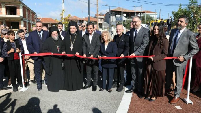 Αποκαλυπτήρια της ανανεωμένης πλατείας «Βελίκα Τράικου» στον Πεντάλοφο Ωραιοκάστρου