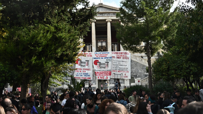 Νέο πλαίσιο εορτασμού του Πολυτεχνείου μετά την επίθεση της ΑΡΑΣ σε αναρχικούς