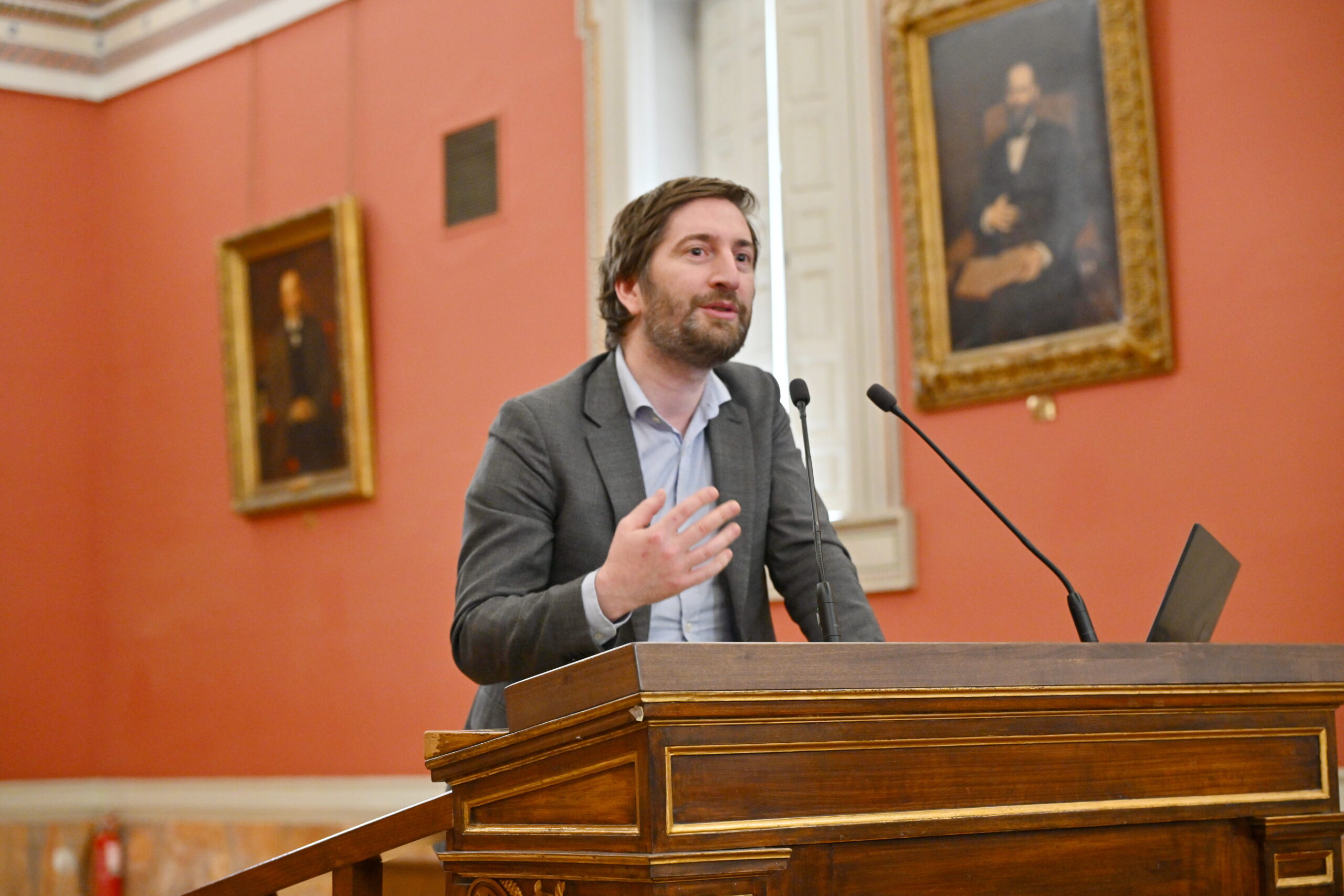 Γαλλία και Ελλάδα συντονίζουν τις προσπάθειές τους για τη διάσωση του Ωκεανού