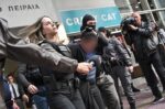 Σαλαμίνα: Οι κενές μνήμες, οι «παράξενες» ερωτήσεις πριν το έγκλημα και τα βίντεο που αποκάλυψαν την 46χρονη