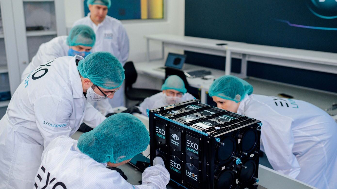 Άρχισε η αντίστροφη μέτρηση για τον MICE-1, τον ελληνικό νανοδορυφόρο ναυτιλίας