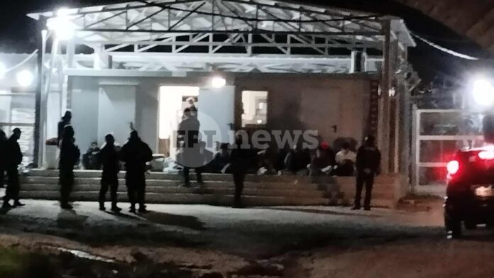 Στον εισαγγελέα παραπέμπονται 30 μετανάστες μετά την αναταραχή στη δομή φιλοξενίας στις Σέρρες