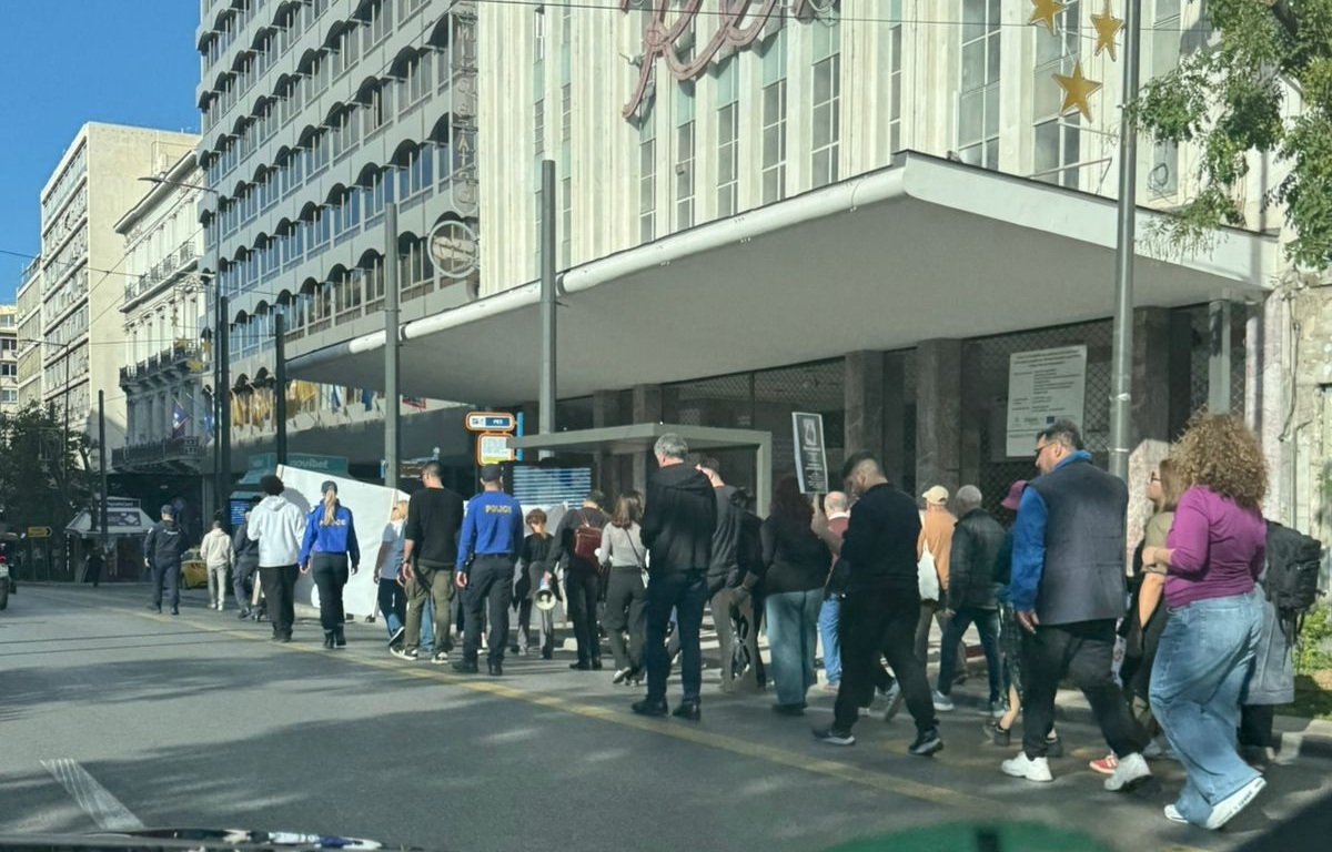 Έναρξη εφαρμογής του νόμου για πορείες σε μία λωρίδα – Διαδήλωση χωρίς κυκλοφοριακή διακοπή σήμερα στο κέντρο