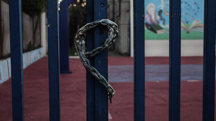 Κλειστά σχολεία και στην Αττική σήμερα – Πού αλλού δεν θα γίνει μάθημα