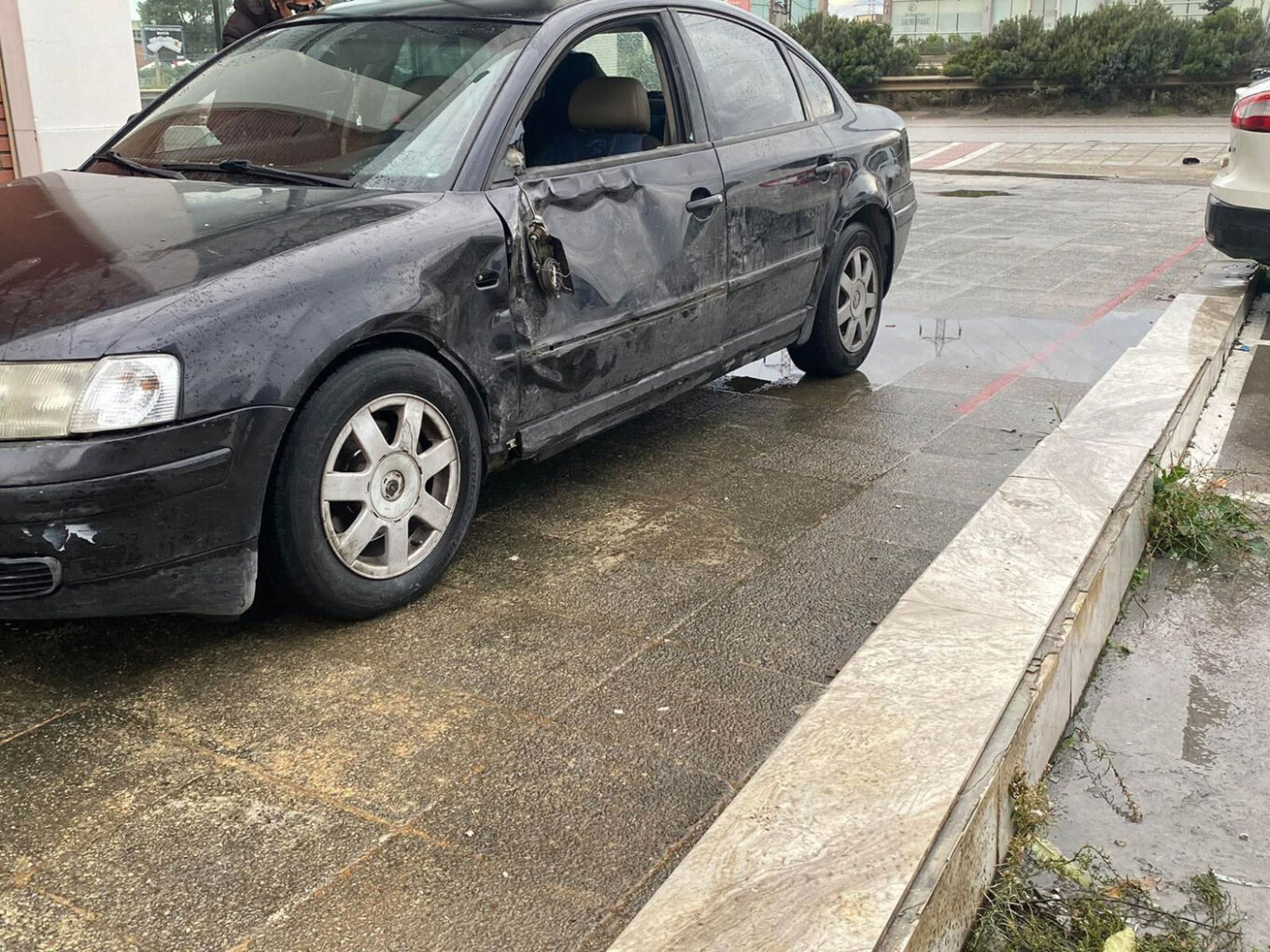 Οδηγός νταλίκας παρέσυρε και εγκατέλειψε ζευγάρι στη Θεσσαλονίκη – Μεταφέρθηκαν σοβαρά τραυματισμένοι στο νοσοκομείο