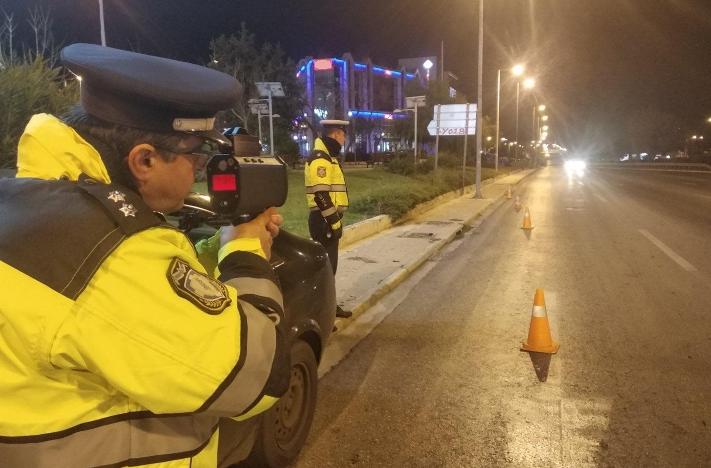 Σύλληψη και αυτόφωρο για διάσημο επιχειρηματία: Οδηγούσε με 216χλμ. στη λεωφόρο Βουλιαγμένης