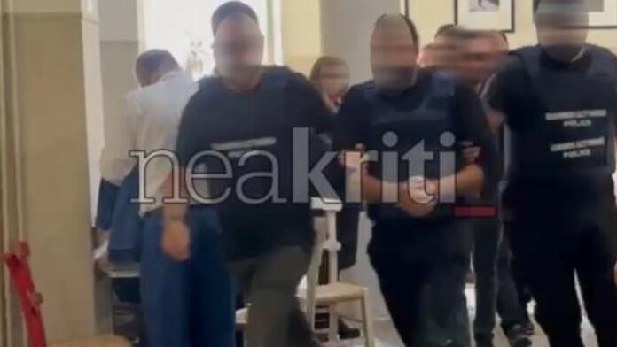 Στα δικαστήρια για απολογία δύο μέλη της οικογένειας Καργάκη από το βίντεο με τα όπλα καλάσνικοφ