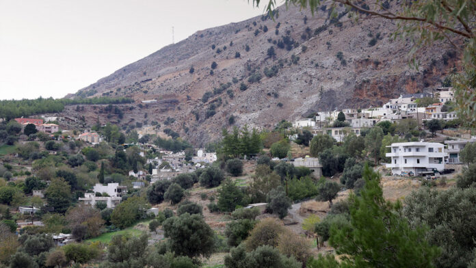 Αιματηρή βεντέτα στα Βορίζια: Έρευνες σε βουνά, «ψίθυροι» για… άρωμα γυναίκας και φόβοι για νέο αιματοκύλισμα