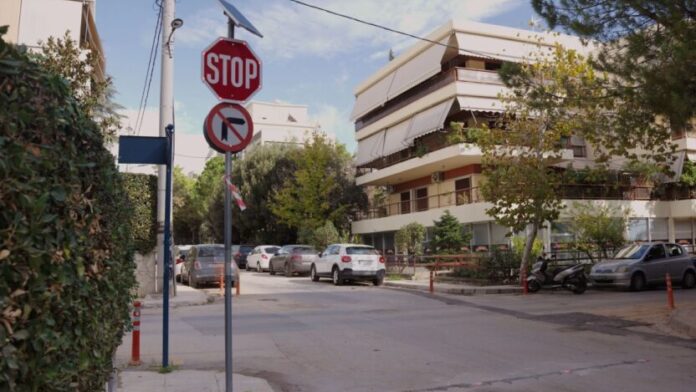 Καινοτόμα παλλόμενα ηλιακά STOP και ανακλαστήρες δρόμου στον Δ. Βριλησσίων