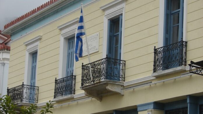 276.000 ευρώ στον Δήμο Δελφών για βελτίωση πρόσβασης σε παραλίες