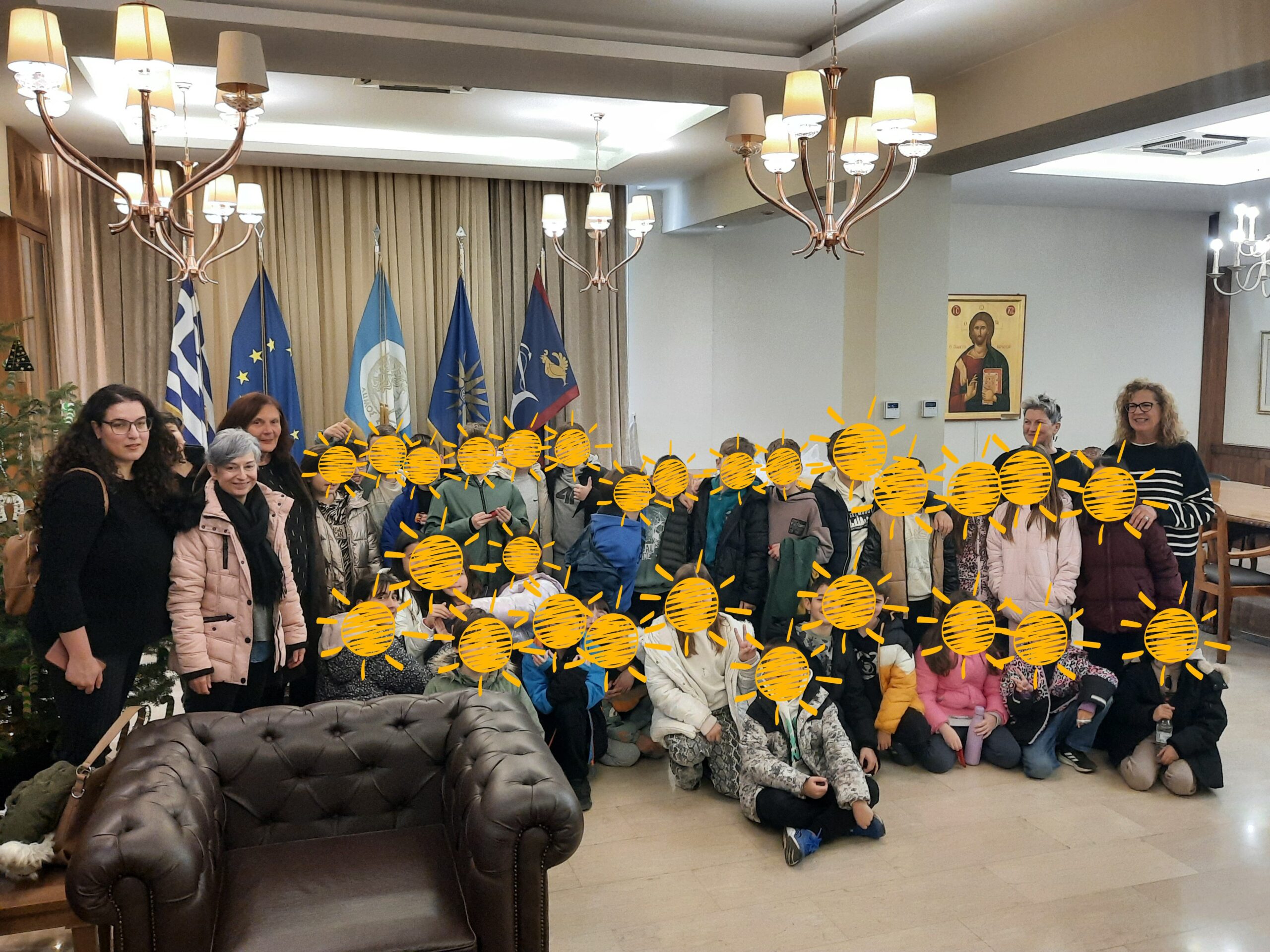 Μαθητές -τριες παρέδωσαν φάρμακα στο Κοινωνικό Φαρμακείο του Δήμου Σερρών