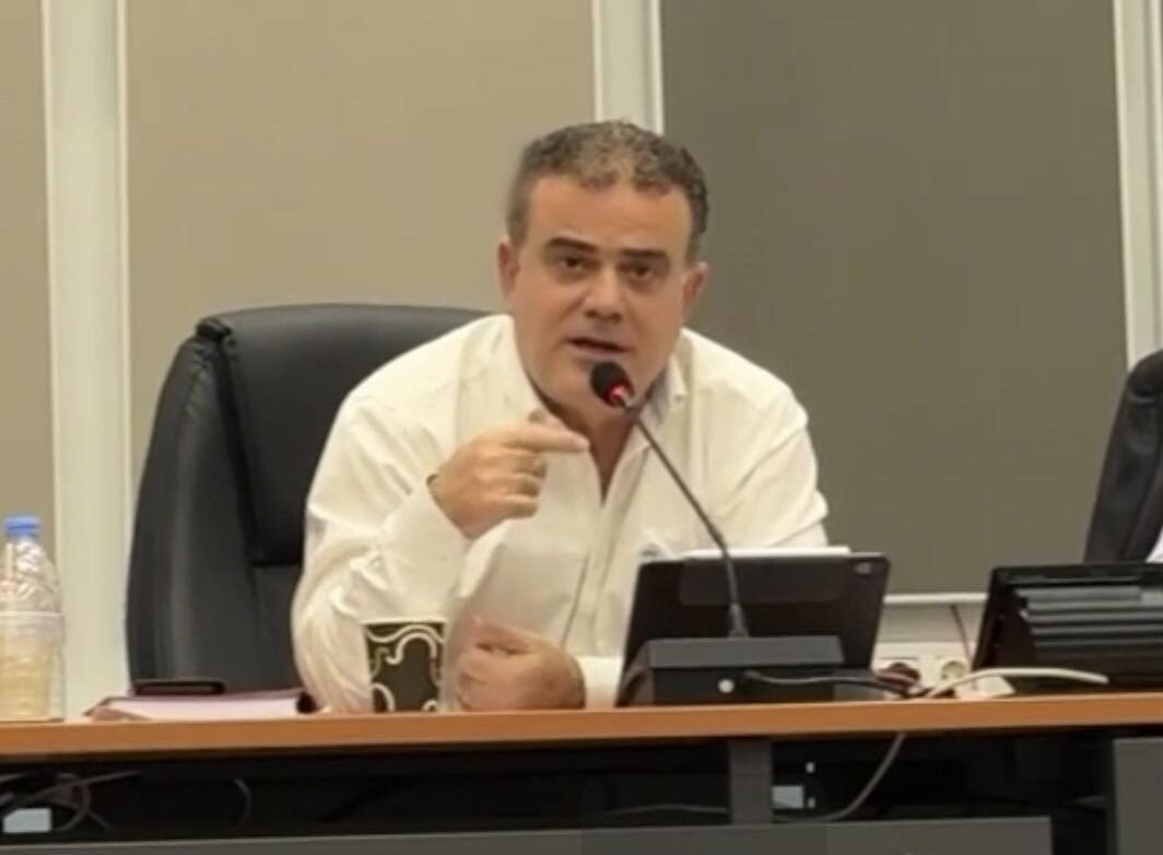 Δήμαρχος Παλλήνης: Η αποχώρηση της αντιπολίτευσης είναι φυγή και όχι θεσμική υπευθυνότητα