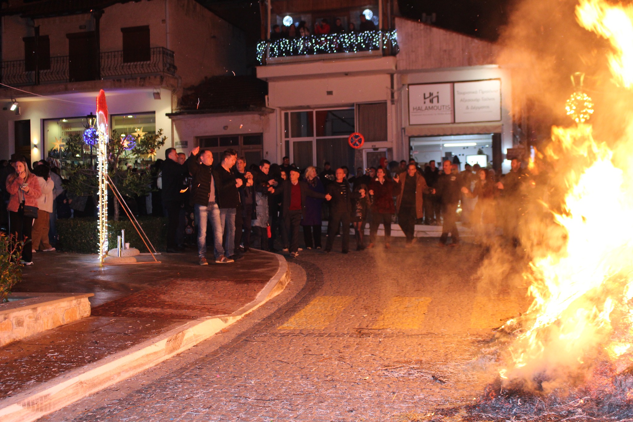 Κλαδαριές στη Σιάτιστα: Μελωδίες παράδοσης και γλεντιού
