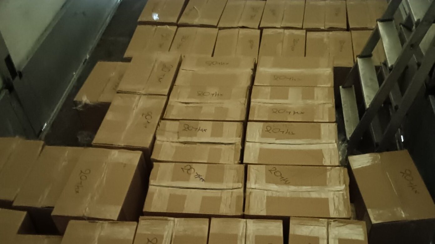 ΑΑΔΕ: Κατάσχεση ενός τόνου λαθραίου καπνού για ναργιλέ