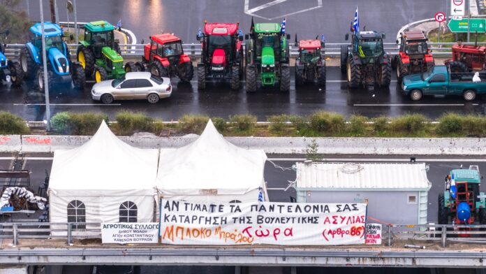 Ο τουρισμός σε κρίση λόγω μπλόκων – Χιλιάδες μικρές επιχειρήσεις σε κίνδυνο