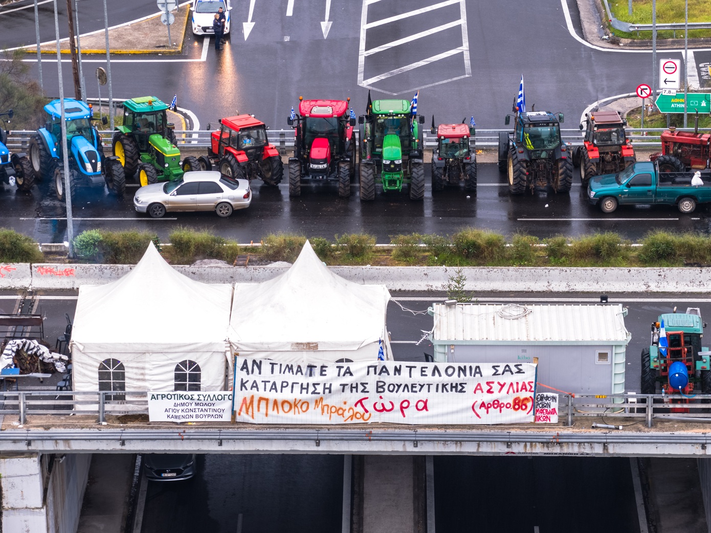 Ο τουρισμός σε κρίση λόγω μπλόκων – Χιλιάδες μικρές επιχειρήσεις σε κίνδυνο