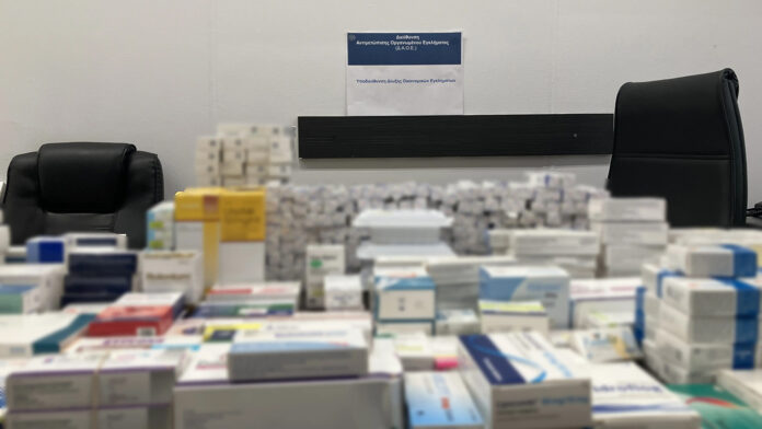 Συνελήφθη κύκλωμα γιατρών και φαρμακοποιού με χιλιάδες πλαστές συνταγές – Ζημιά άνω των 435.000 ευρώ στον ΕΟΠΥΥ