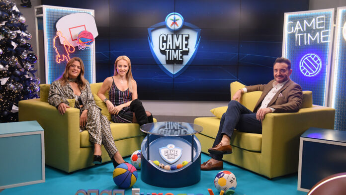 Ο Χρήστος Μενιδιάτης στο γιορτινό Game Time: Το ντουέτο με τον Ντέμη Νικολαΐδη και ο Μέσι ως Άη Βασίλης