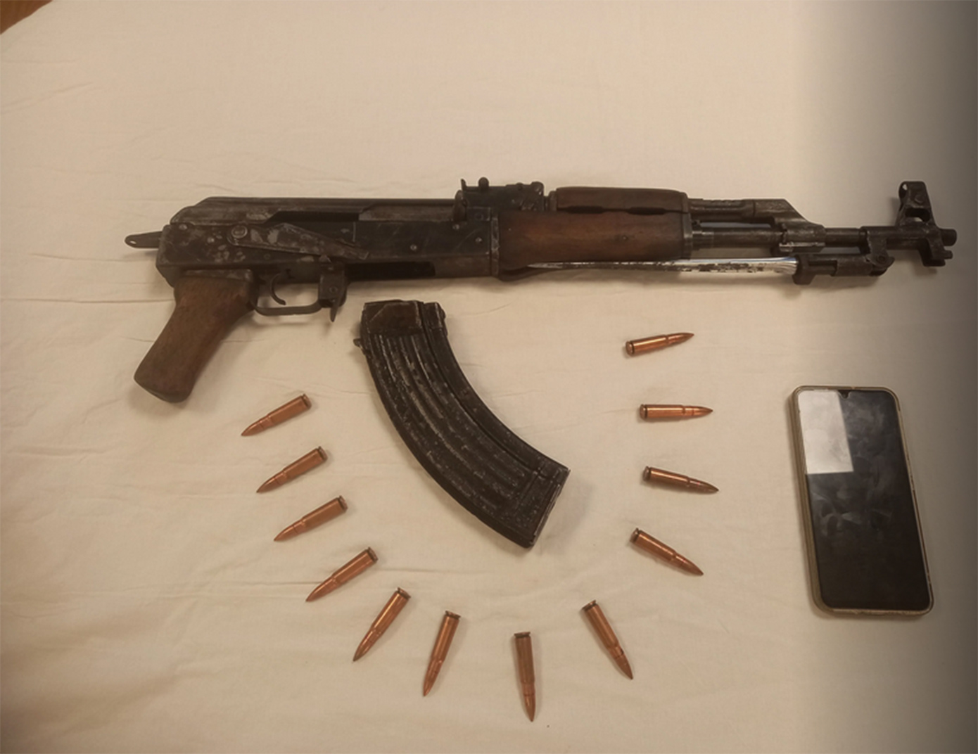 Συνελήφθη 20χρονος με Καλάσνικοφ σε σταθμό λεωφορείων στην Αθήνα