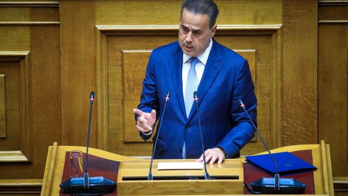 Πτώση του ενεργειακού κόστους για ευάλωτα νοικοκυριά με ΑΠΕ – Εγκρίθηκε η ΚΥΑ για το πρόγραμμα «Απόλλων»