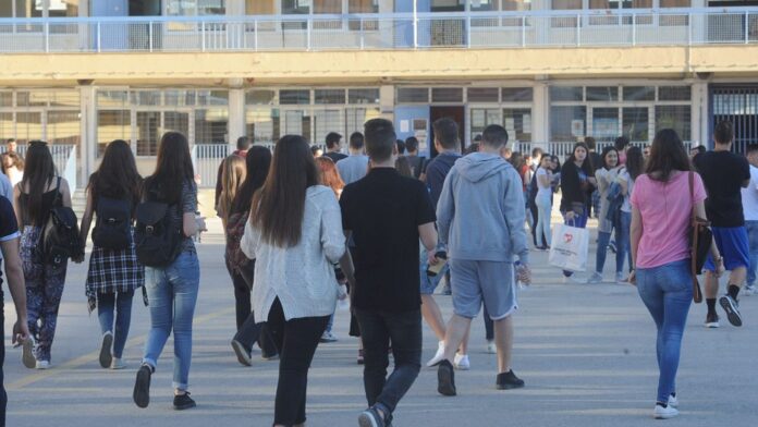 Ανήλικοι διακινητές ναρκωτικών με «είδωλο» τον Πάμπλο Εσκομπάρ – Αποκαλυπτικές συνομιλίες