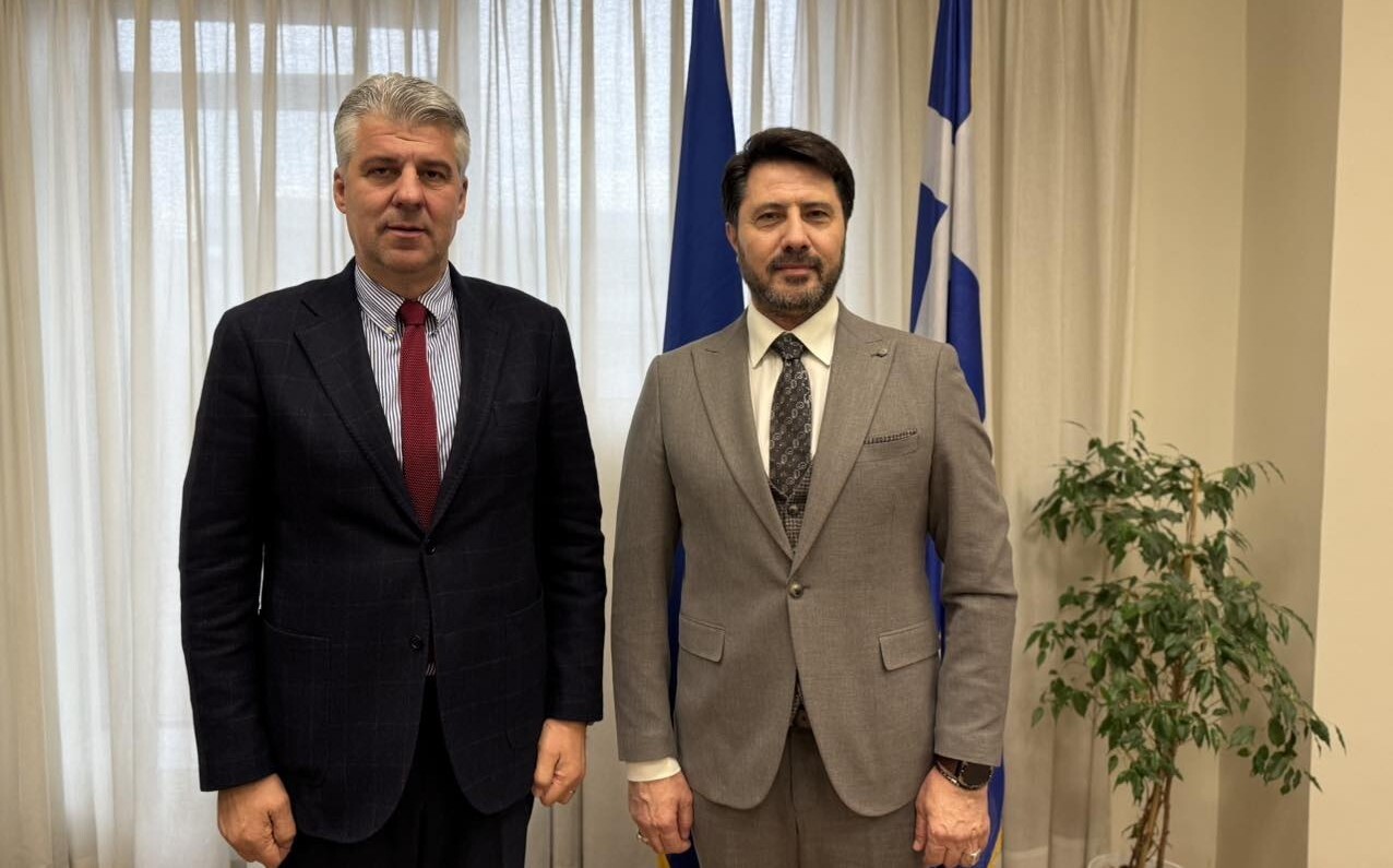 Σύσκεψη Περιφερειάρχη Α.Μ.Θ. με τον Δήμαρχο Μύκης