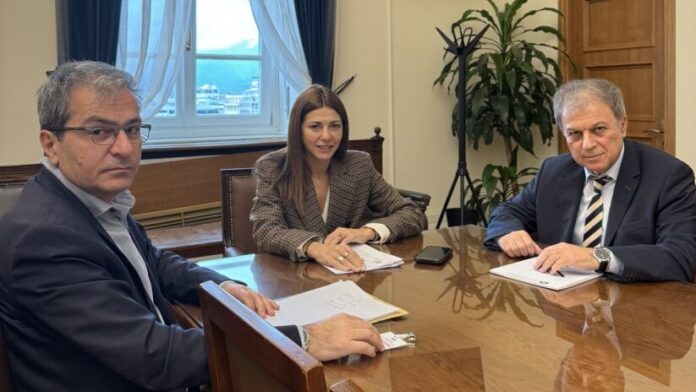 Σύσκεψη Περιφερειάρχη Δυτικής Μακεδονίας με την Υπουργό Παιδείας