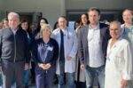 Περιφέρεια Αττικής: Παράδοση Νέου Βιοχημικού Αναλυτή στο Κέντρο Υγείας Τυρνάβου